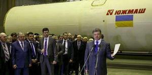 Petro Poroshenko during the visit in Pivdenmash (Yuzhmash)