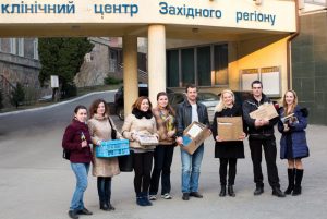 2015.03_LvivVolunteers_Books for Soldiers