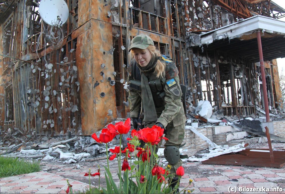 Spring among the ruins of one Ukrainian village EUROMAIDAN