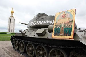 The Stalin icon was used by Russian Orthodox Hieromonk Afinogen of the St. Afon Abbey for memorial service for Soviet WWII fighters and to give out Prokhorov literary awards to writers belonging to the state-run Russian Writers' Union (Image: zavtra.ru)