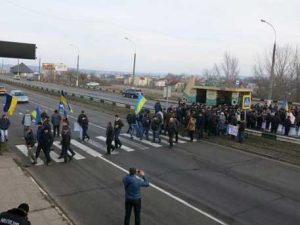 Farmers in Kherson protest changes to the tax code. 