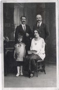 1927 Famille Yamkovij et Ivan Dobrovolsky