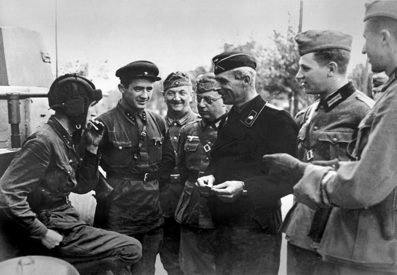 Soviet and German troops in a friendly discussion after suppressing Polish resistance in Brest, Sept. 18, 1939