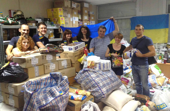 Ukrainian volunteers. Photo: Oleksandr Lemenov