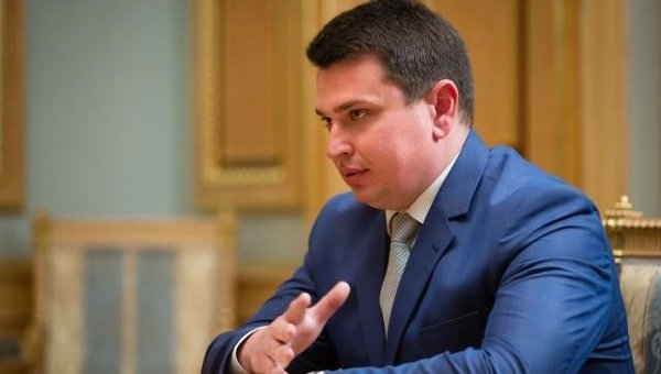 The politicians tried to dismiss the head of NABU Artem Sytnyk (on the photo). Photo: politrada.com