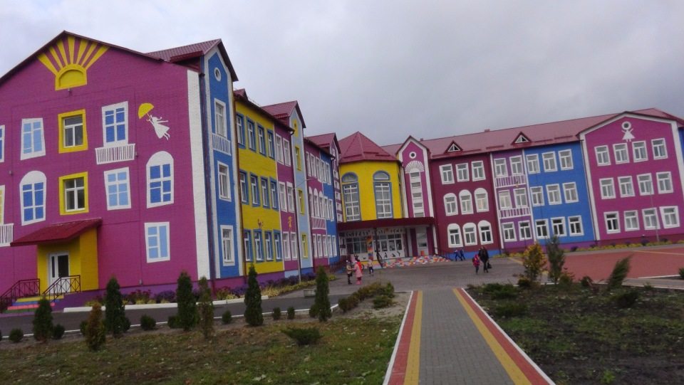 The "school of the future" built in Putrivka village, Kyiv Oblast, is an example of how schools can use their autonomy. Photo: www.vasilkove.com.ua