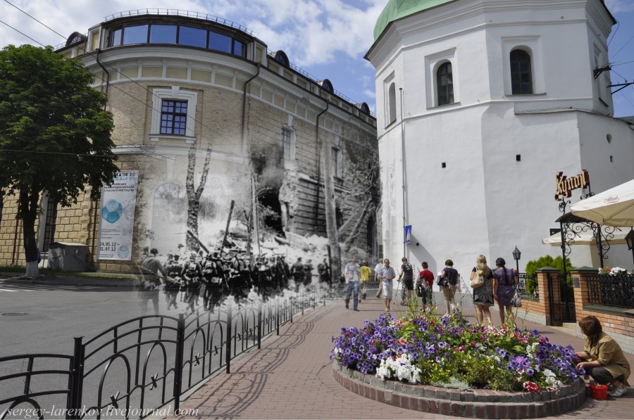 Kyiv 1941/2012 German infantrymen entering the city near the blown-up building of the Arsenal. Collage: Sergey Larenkov (Livejournal)