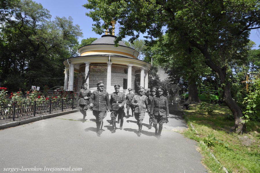 Kyiv 1941/2012. Nazis on Askoldova Mohyla Hill. Collage: Sergey Larenkov (Livejournal)