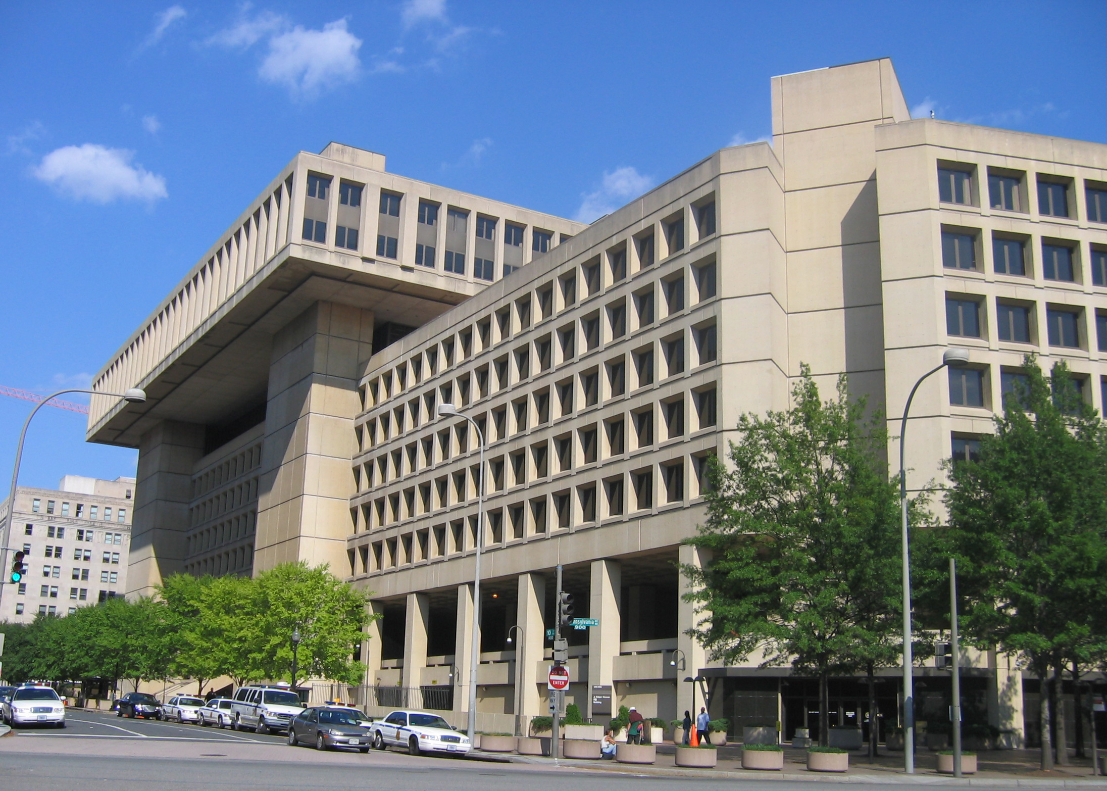 The GPU also stated that NABU was cooperating with Federal Bureau of Investigation (FBI, pictured) and said that their common operations are illegal on the territory of Ukraine. Photo: wikimedia commons