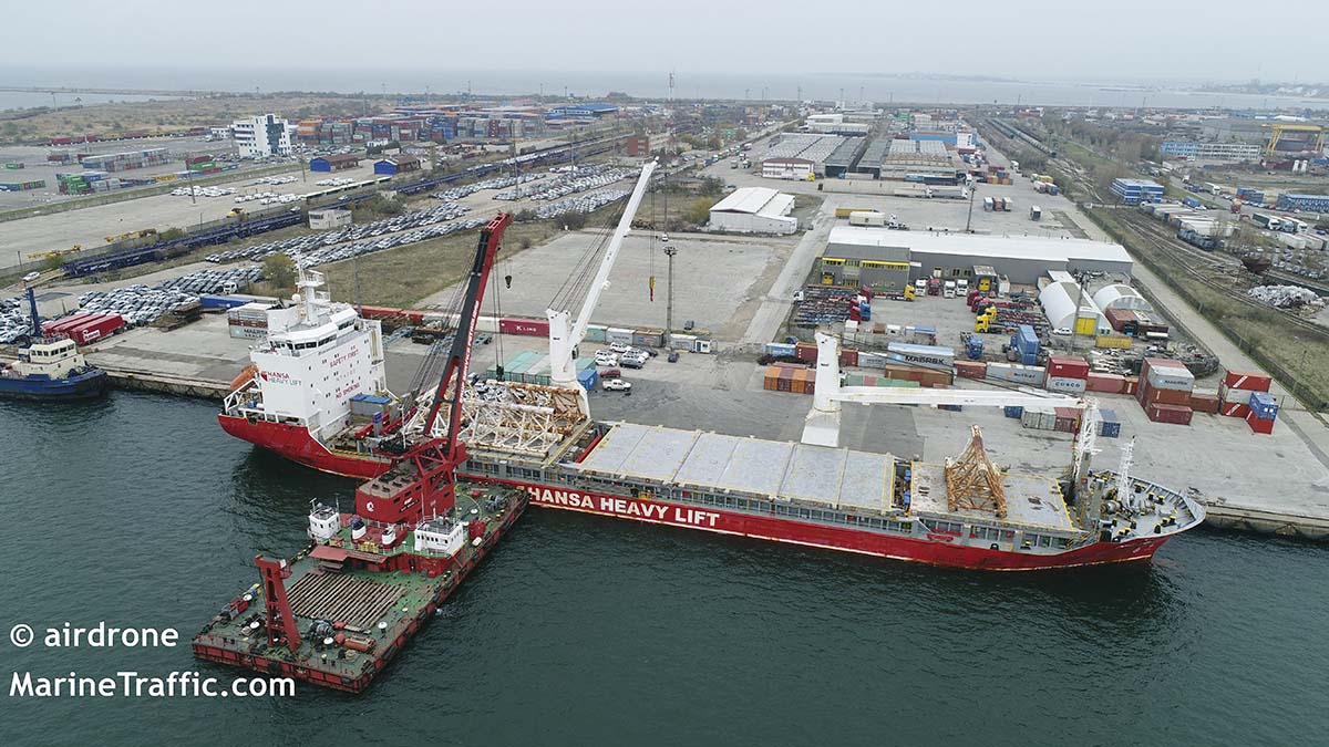 Unloading HHL MISSISSIPPI in Constanța port on 21 November 2017