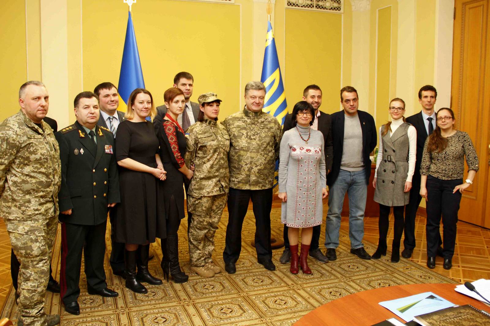 President Poroshenko at a meeting with volunteers from the "Volunteer Force" on 14 March 2015. Photo: mil.gov.ua
