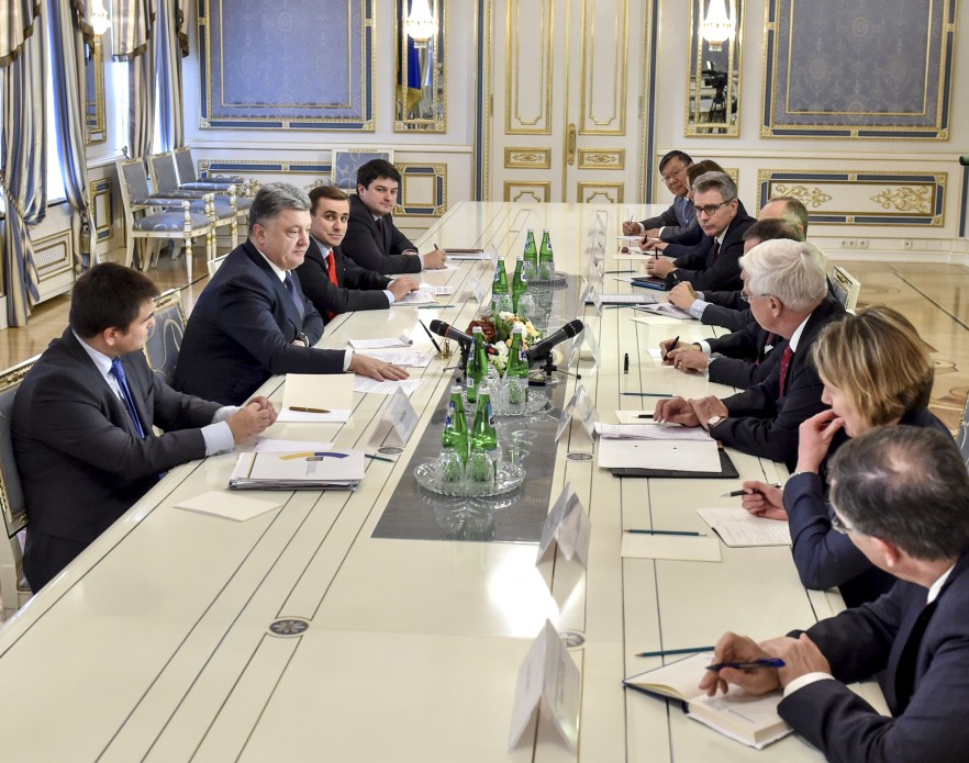 President Poroshenko meets with representatives of the G7. Photo: president.gov.ua