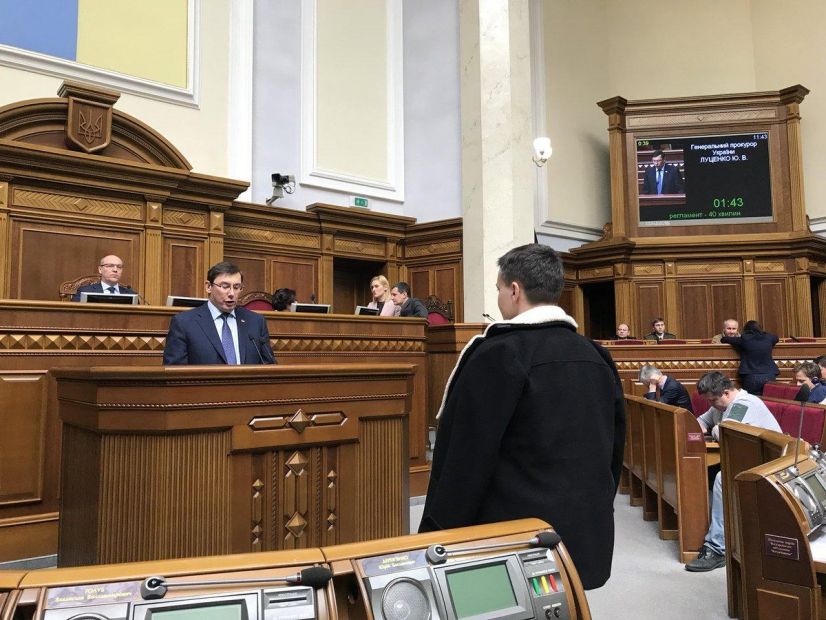 Ukrainian Prosecutor General Yuriy Lutsenko reads the accusation to Nadiya Savchenko in the Verkhovna Rada on 22 March. Photo: Фото: twitter.com/Leshchenkos