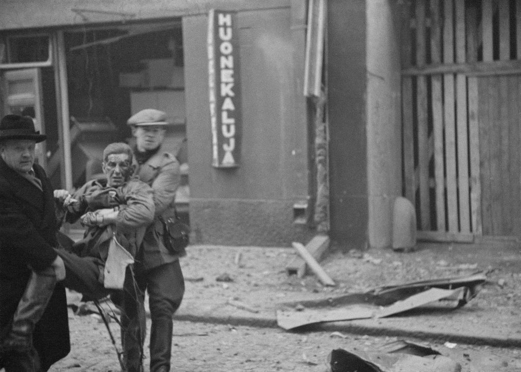 A victim of Soviet aerial bombardment of Helsinki, Finland, 1939-1940 (Photo: Finnish Army via Wikimedia)