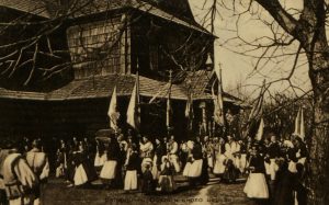 Blessing of Easter baskets near the church in Kosiv, Ivano-Frankivsk Oblast, 1912