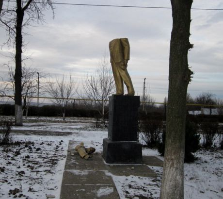 Lenin statue in Kotovsk, Ukraine (Image: social media)