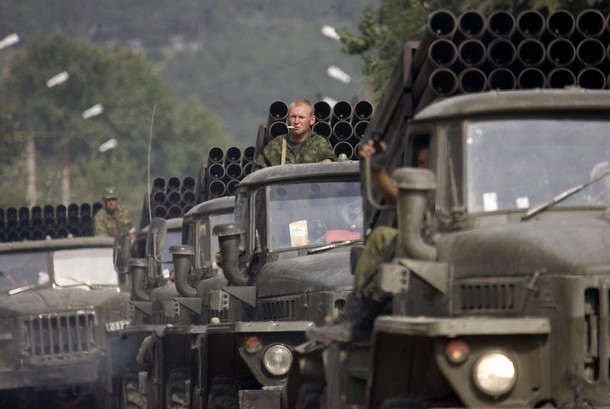 An invading column of Russia's Grad (Hail) multiple rocket launch system enters central Tskhinvali, the capital of Georgia's breakaway province of South Ossetia, August 12, 2008. (Image: REUTERS/Vasily Fedosenko)