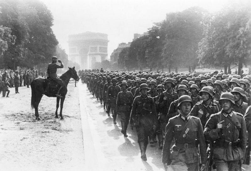 German troops in Paris, June 14, 1940