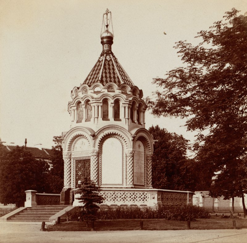 Chapel in Vilnius, erected to commemorate the crushing of the 1863 January Uprising against Russia, picture taken Sergei M. Prokudin-Gorskii (Image: Wikipedia)