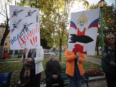 Meeting in Minsk against the Russian military air base, October 4, 2015 (Image: BelarusPartisan.org)