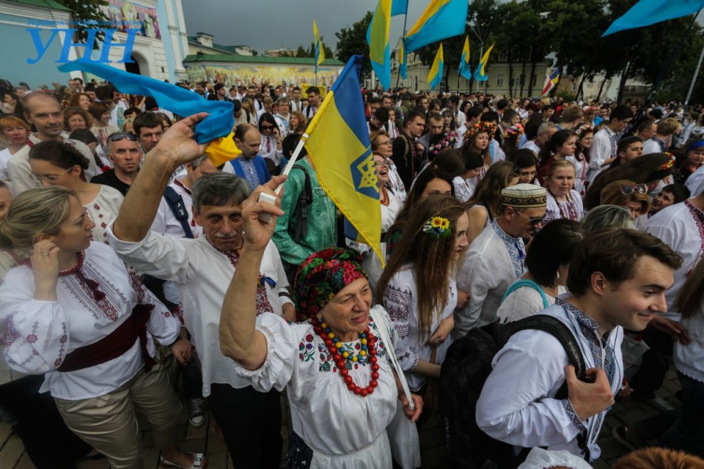 Vyshyvanka March in Kyiv, May 2016 (Image: UNN.com.ua)