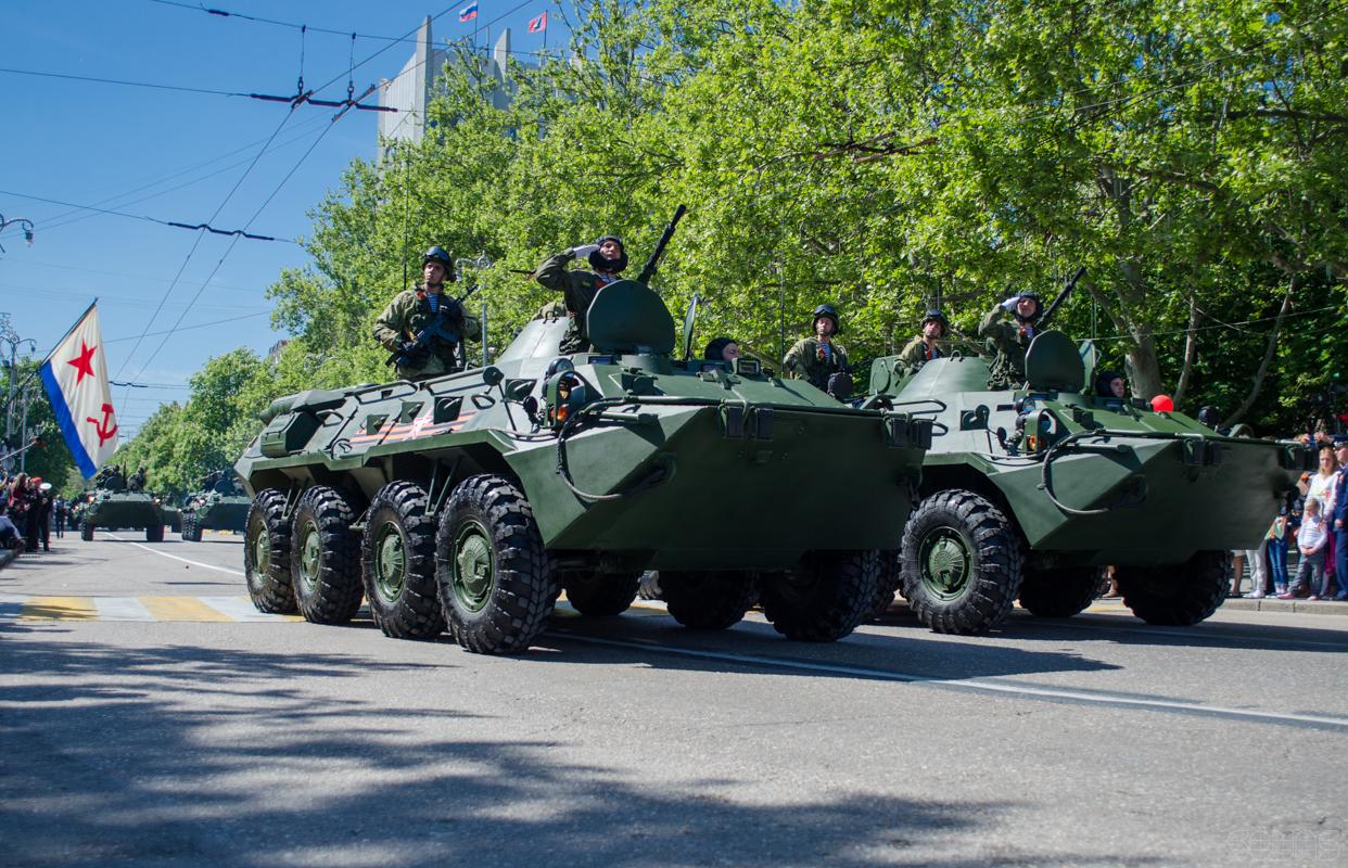 Troops of the Russian occupation force on parade in Sevastopol, Crimea on May 9, 2016 (Image: sevas.com)