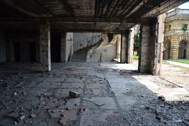 Abkhazia: Inside the Abkhaz Parliament Building (Image: Aleksandr Valov, blogsochi.ru)