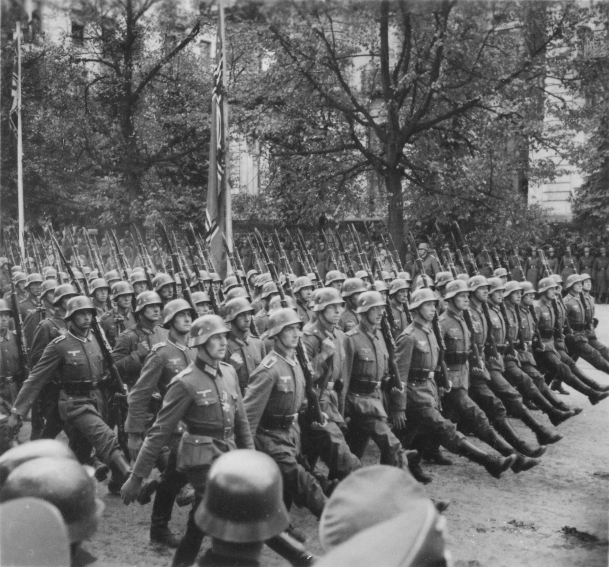 The beginning of WW2. The German army marching in occupied Warsaw, the Polish capitol (Hugo Jager, US National Archive)