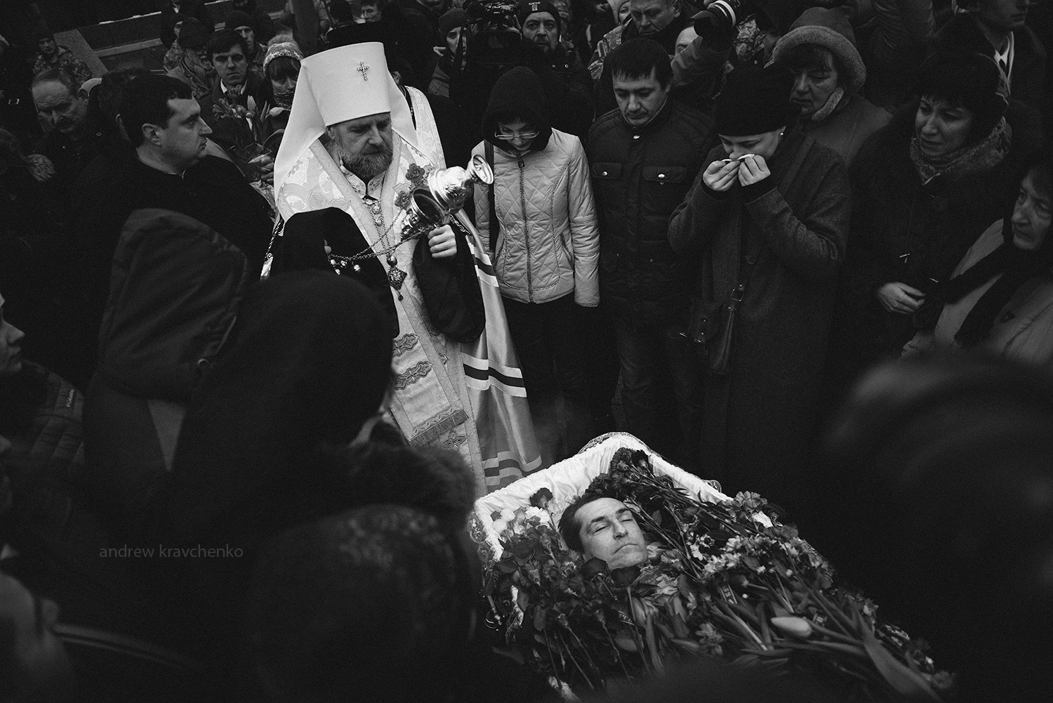 Taken by Andrew Kravchenko, these stark black-and-white photos of the memorial service on February 1 in Kyiv for Ukrainian soldiers killed in and around Avdiyivka on January 29-30 convey the grief of all Ukrainians and their respect and gratitude before these Heroes, who made the ultimate sacrifice defending Ukraine from the Russian military aggression.