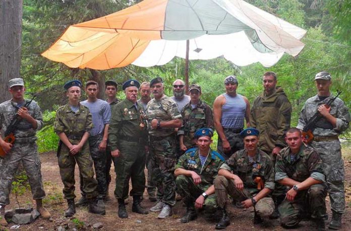 A Russian paramilitary group in the US wearing uniforms of the Russian Federation airborne troops, some participants have their combat medals (Image: slavicsac.com)