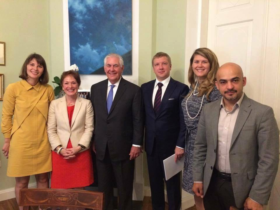 Rex Tillerson met Ukrainian activists on 9 July 2017