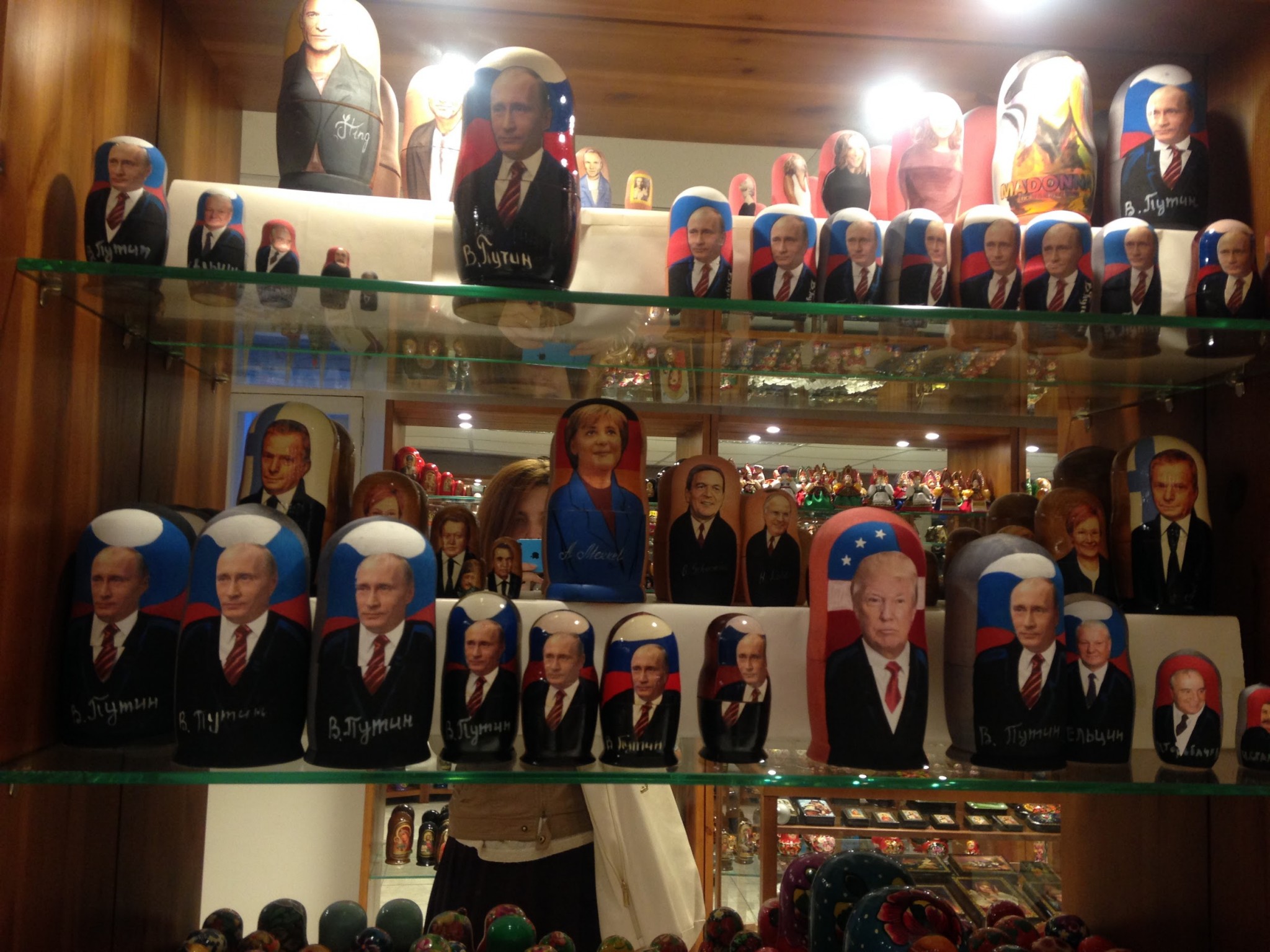 A souvenir shop in with matrioshkas of Putin in Tallin Photo: Euromaidan Press ~