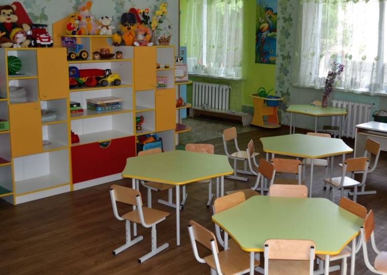 A kindergarten in the Novovodolaga territorial community has already received some furniture in result of decentralization. Photo:life.pravda.com.ua ~