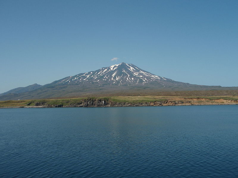 A volcano named after Bohdan Khmelnytsky, a prominent Ukrainian historical figure (1595-1657), on Iturup Island, a part of Japan's Northern Territories (Image: Wikimedia Commons)