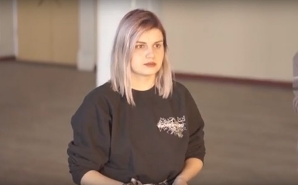The story of Alina, 23-years-old volunteer at the front line in the ...