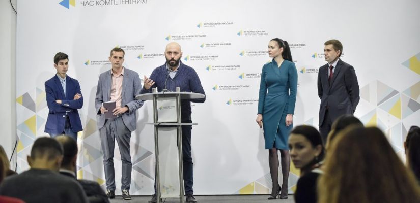 The presentation of the monitoring of the Council for Public Control at NABU. Artem Romaniukov in the middle. Photo: uacrisis.org ~