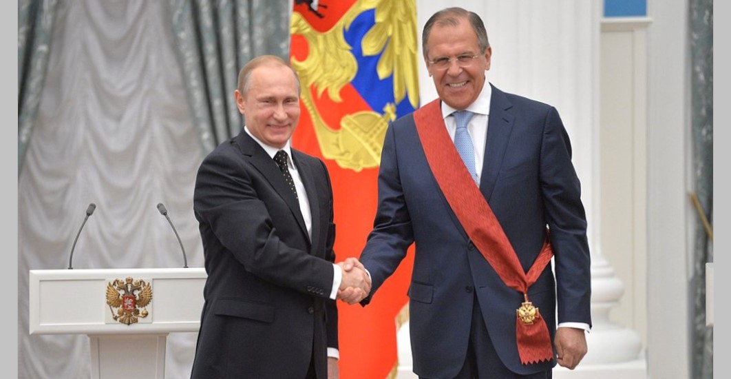 Vladimir Putin awarding Sergey Lavrov at the Kremlin, Moscow, Russia. May 21, 2015 (Photo: Wikimedia Commons)