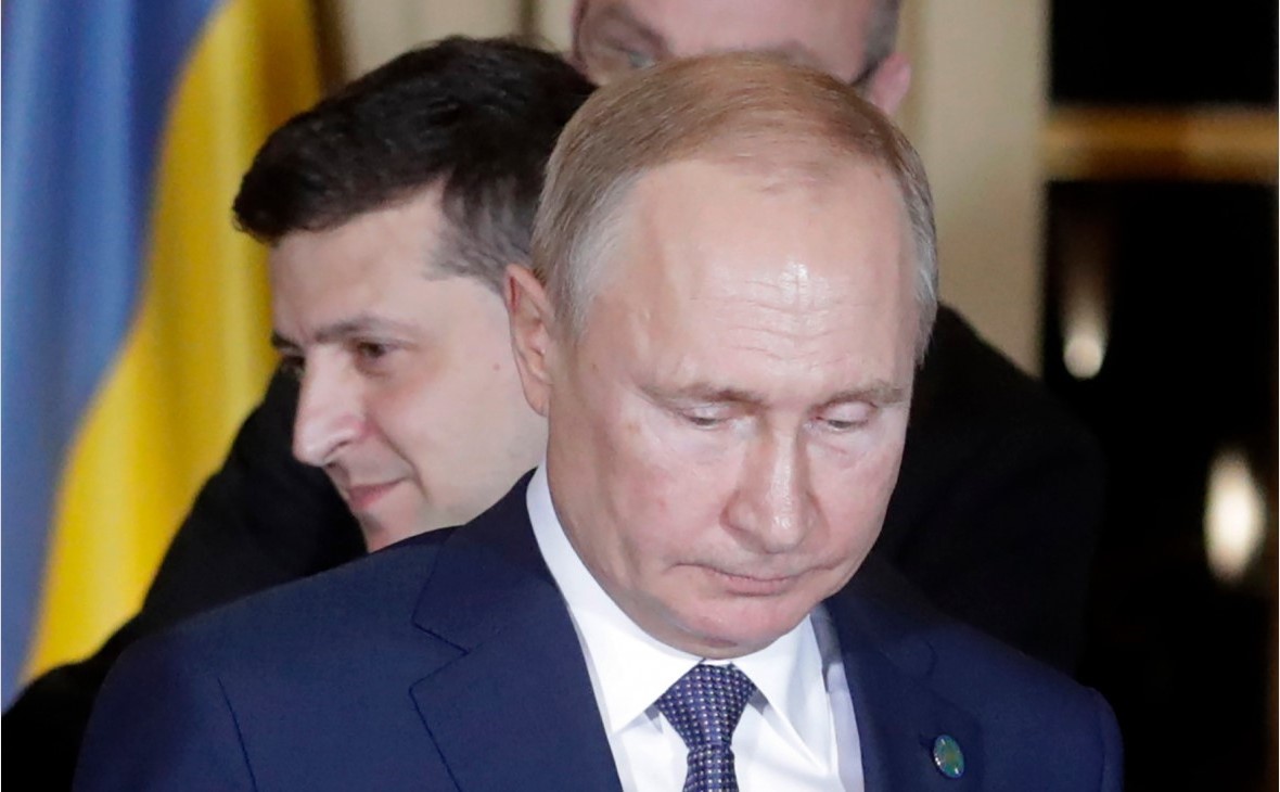 Putin and Zelenskyy at the December 2019 meeting of the Normandy format leaders in Paris, France