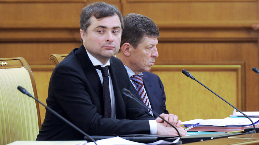 Vladislav Surkov (L) and Dmitry Kozak (R). Photo: RIA Novosti ~