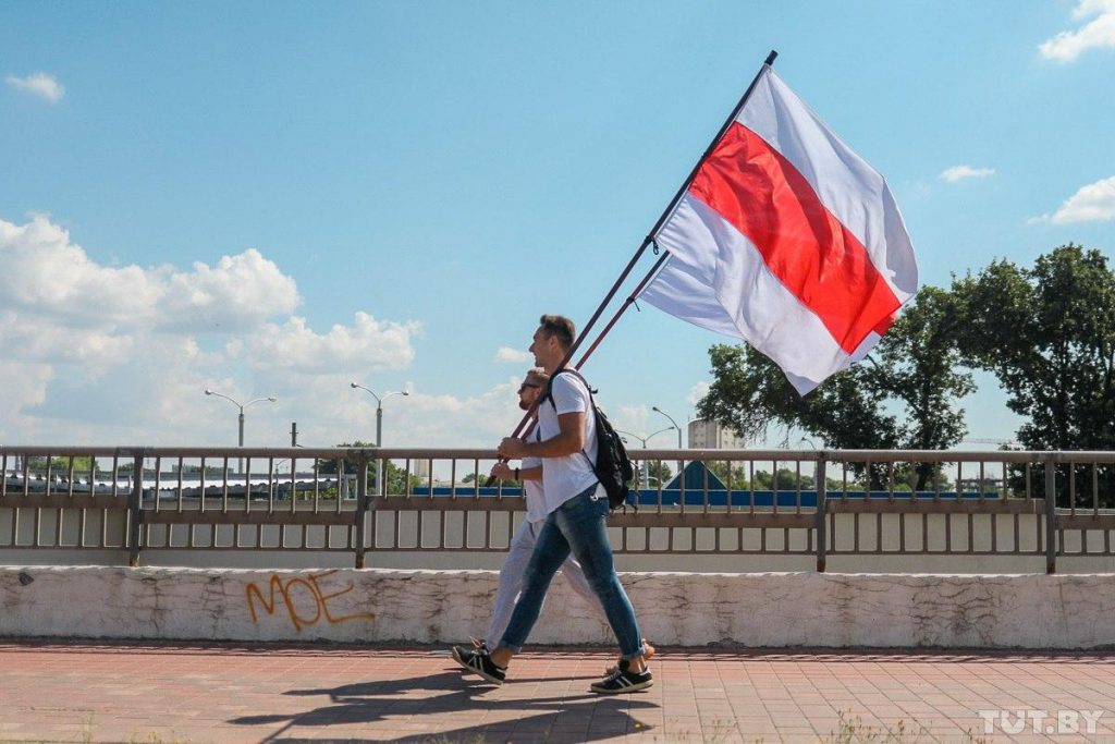 Why are protesters in Belarus using the white-red-white flag ...