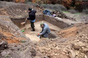 Archaeologists unearthed the remains of the cantonment at the end of the digging season, so now they must hurry to explore the site before bad weather sets in. Photo: Yevheniya Nazarova, Radio Svoboda.org (RFE\RL) ~