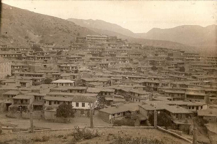 Deserted Crimean Tatar village of Üsküt in 1945 after the deportation of Crimean Tatars later renamed to Privetnoe (Pryvitne). Source. ~