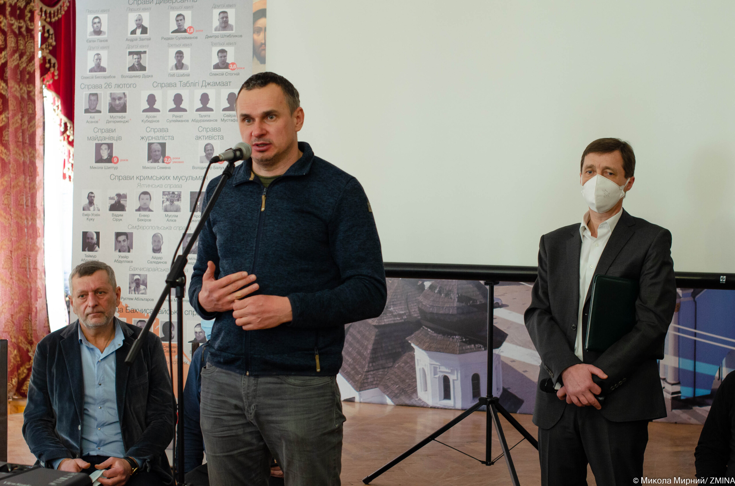Oleg Sentsov during the presentation of the Platform. Photo: Zmina.info ~