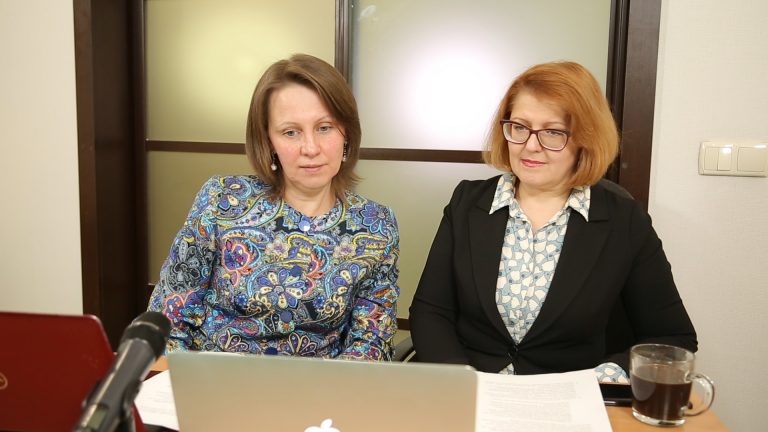 Julia Kazdobina and Valentyna Samar Photo: investigator.org.ua ~
