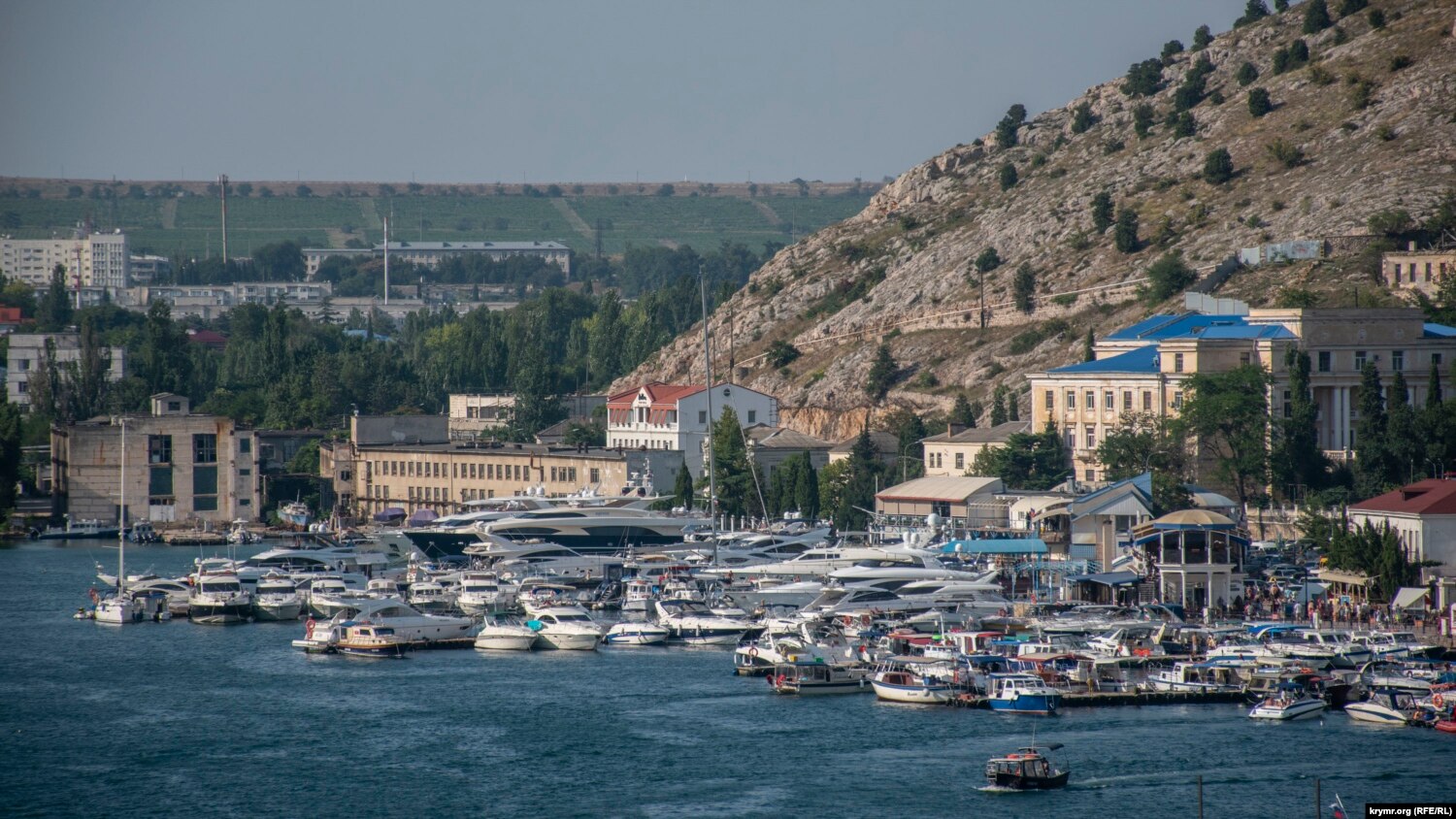 Anchorage of small vessels in Balaklava Bay. Photo: RFE/RL ~