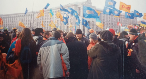 2004 Orange Revolution. Photo: from  Olena Makarenko ~
