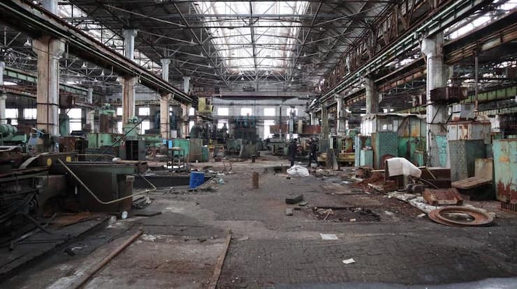 Inside the first workshop of the Bilshovyk factory. Most of factory facilities are ruined today. Source: Facebook of Dmytro Sennychenko