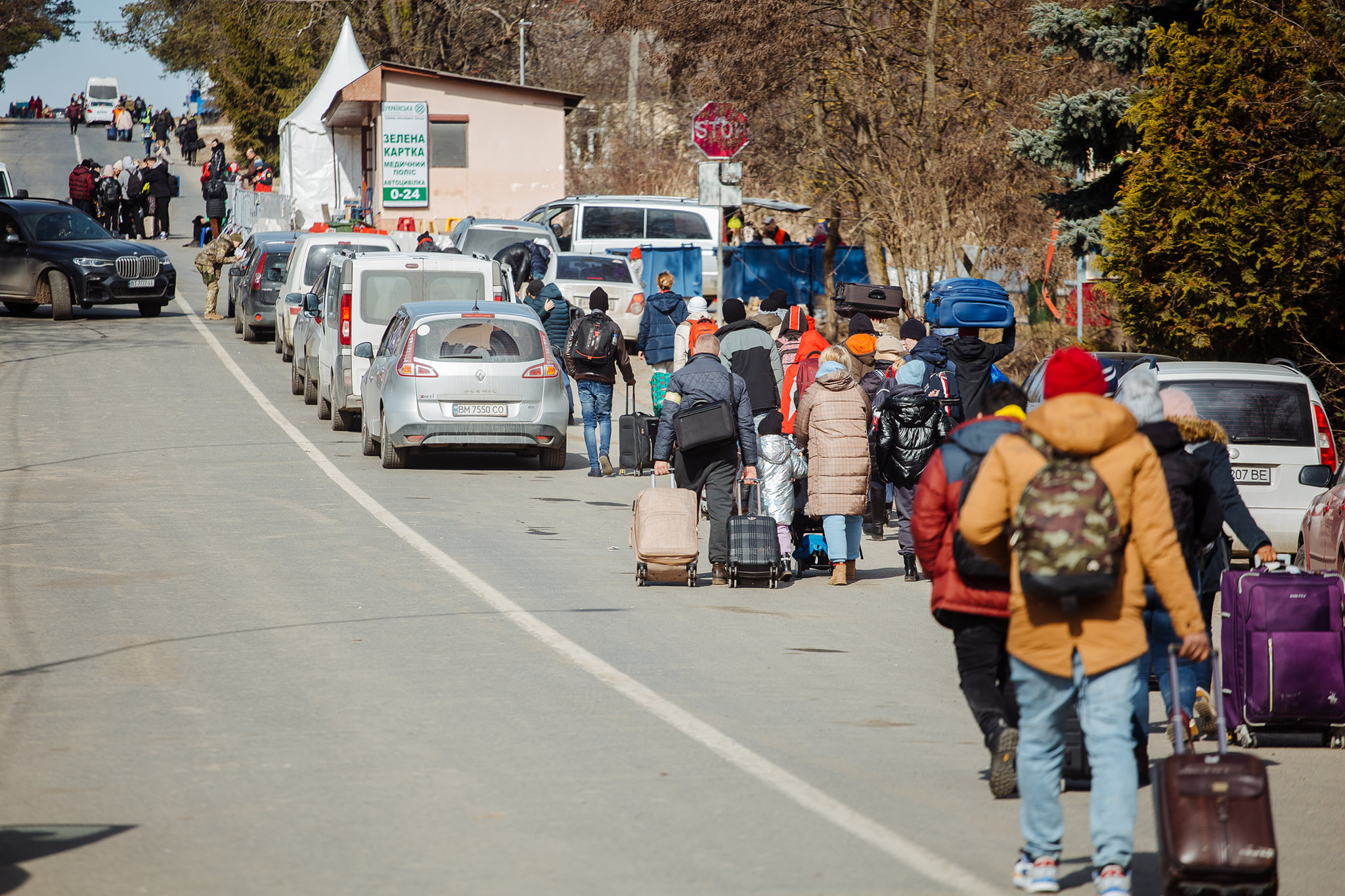 Mass departure of foreign students and women with children from Ukraine on 3 March 2022 (Source: Natalia Bodnar via FB)