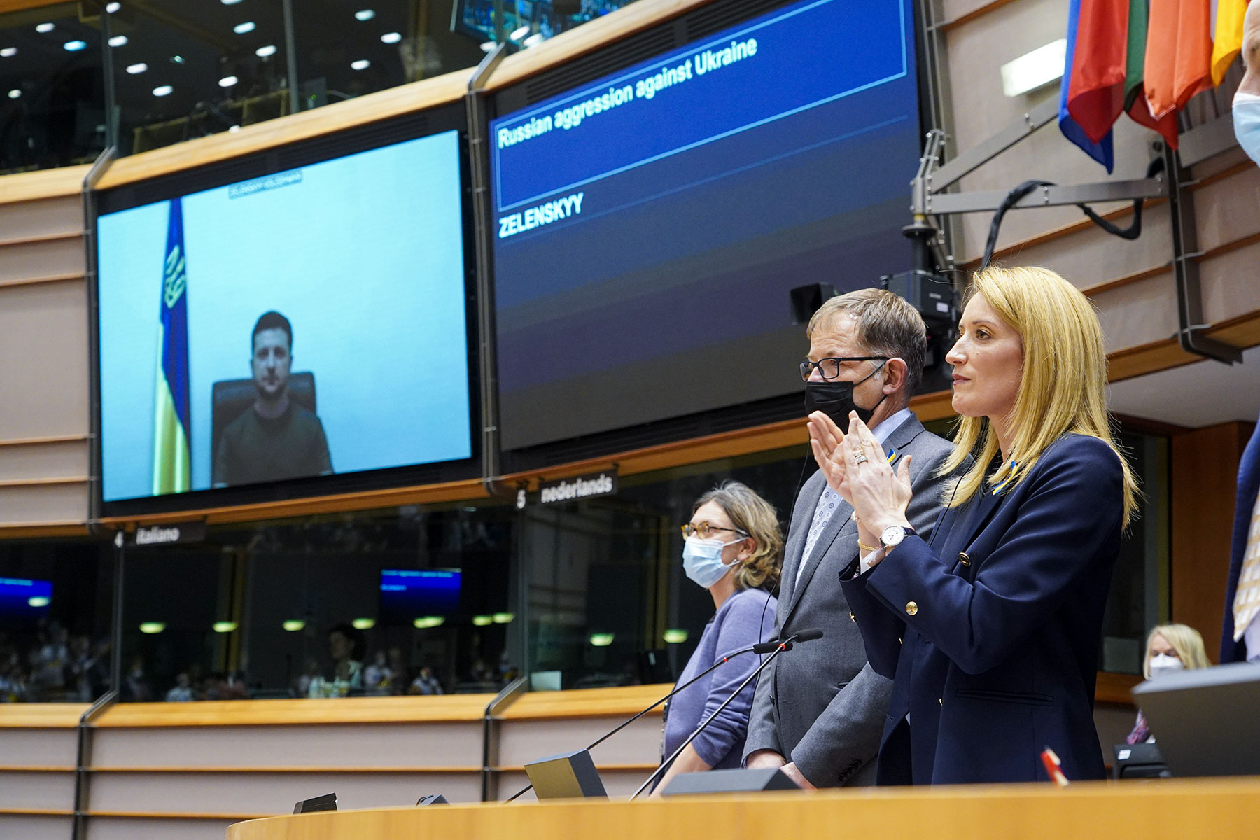 The European Parliament responding to the speech by President Volodymyr Zelenskyy regarding Russia's invasion of Ukraine, 1 March 2022 (Photo: europarl.europa.eu)
