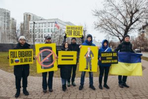 Activists protest oil Russian